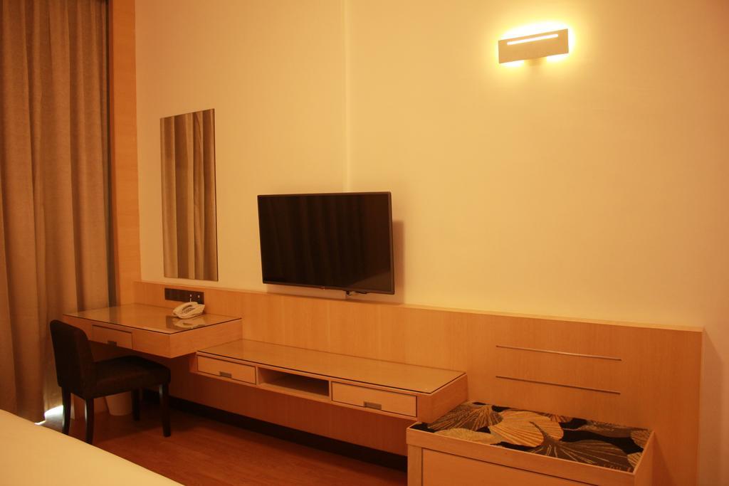 Imperial Suites Serviced Apartment Maong Bazaar Ngoại thất bức ảnh